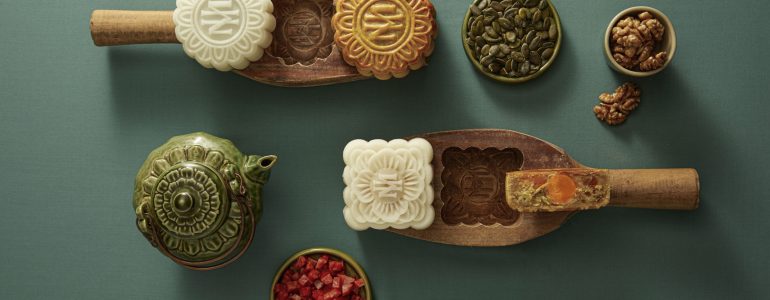 metropole-hanoi-introduces-special-mooncake-flavors-ahead-of-mid-autumn-festival