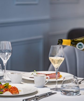 bua-trua-chu-nhat-tai-le-beaulieu